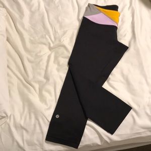 Lululemon cropped full on loun leggings